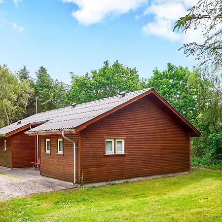 4 Star In * Thyholm